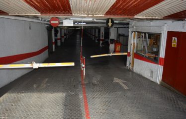 Plaza de garaje en Granada